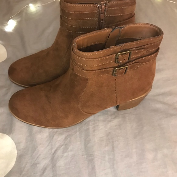 American Eagle booties - Picture 4 of 7